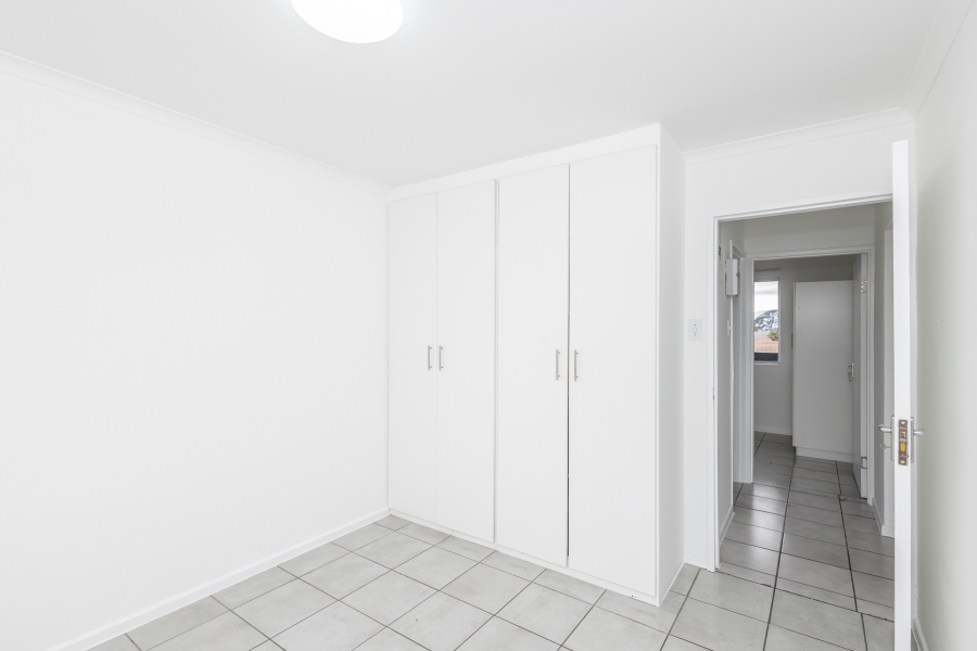 2 Bedroom Property for Sale in Oakglen Western Cape
